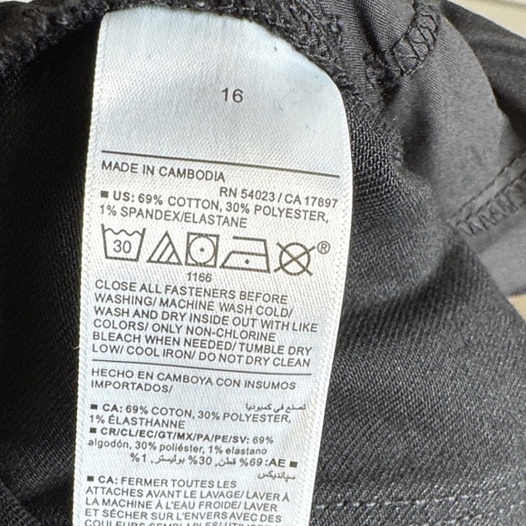 Old Navy high-rise Wow Straight Black Straight Jeans Size 16 - Picture 5 of 5